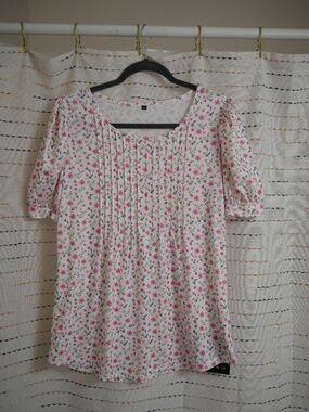 Ficerd Floral Blouse Size M NWT